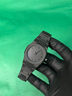 Aura | Black |