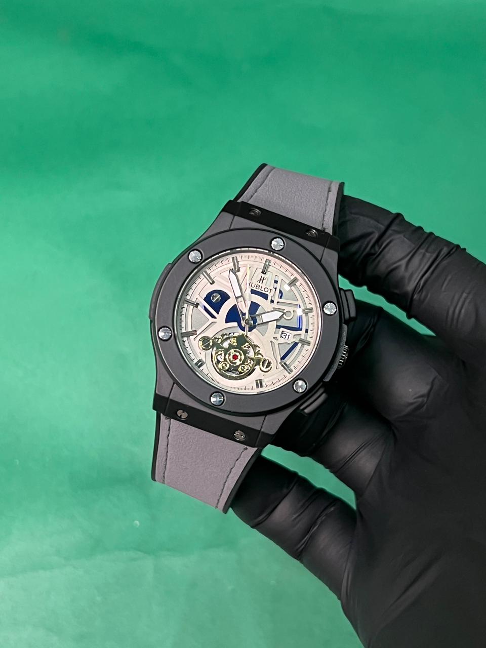 Hublot | Gray | Semi-auto