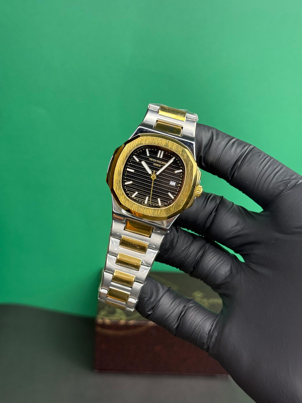 Patek Philippe | Black Gold - Classic