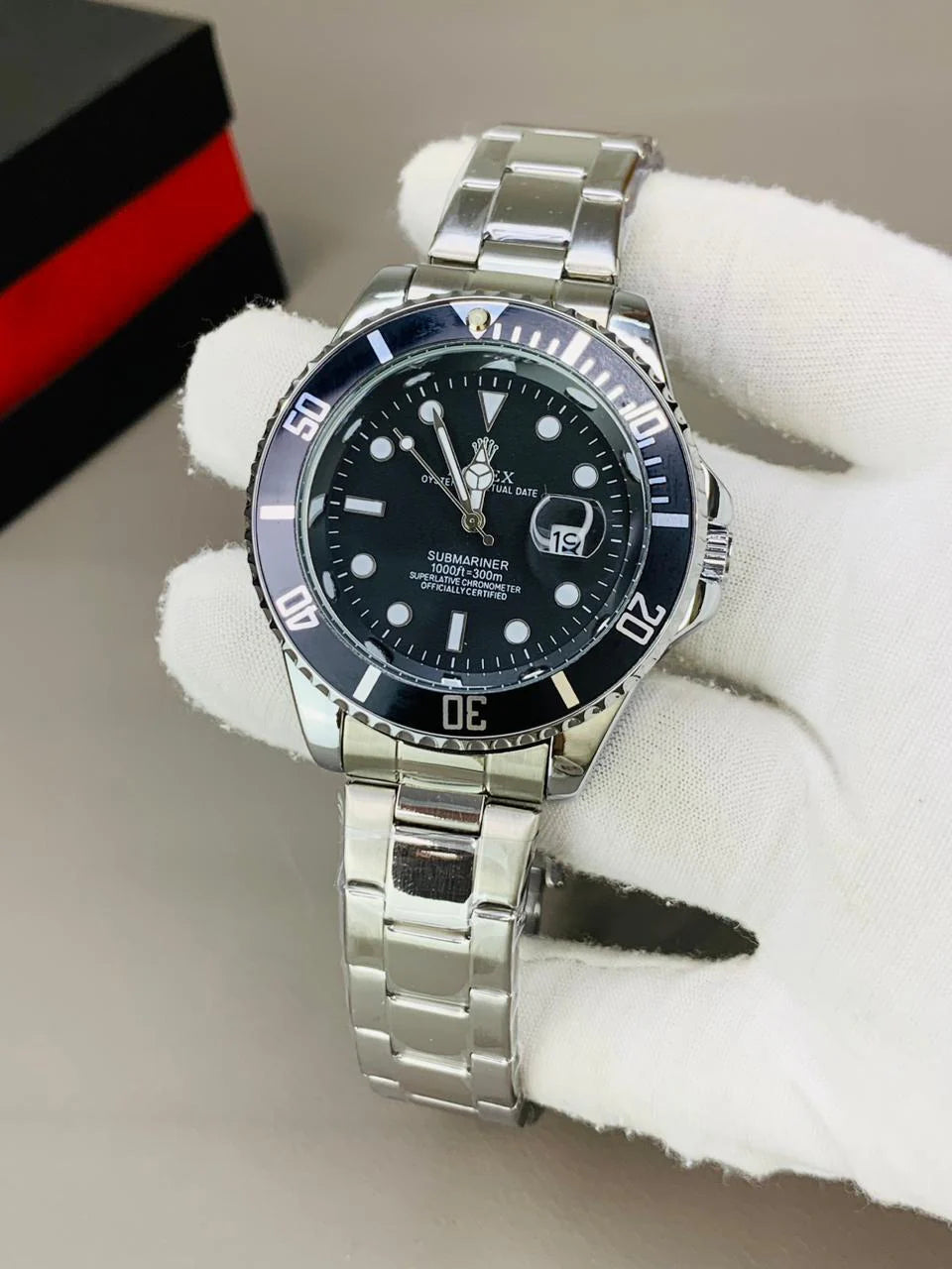 Submarine Model | Date Working | Master Lock (Silver Black)