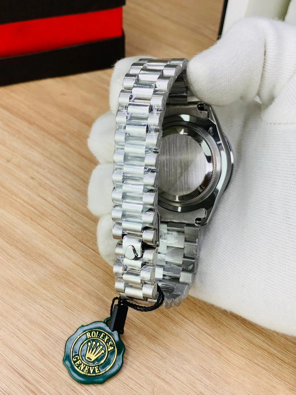 Alpha Stone Model With Date (Silver White)